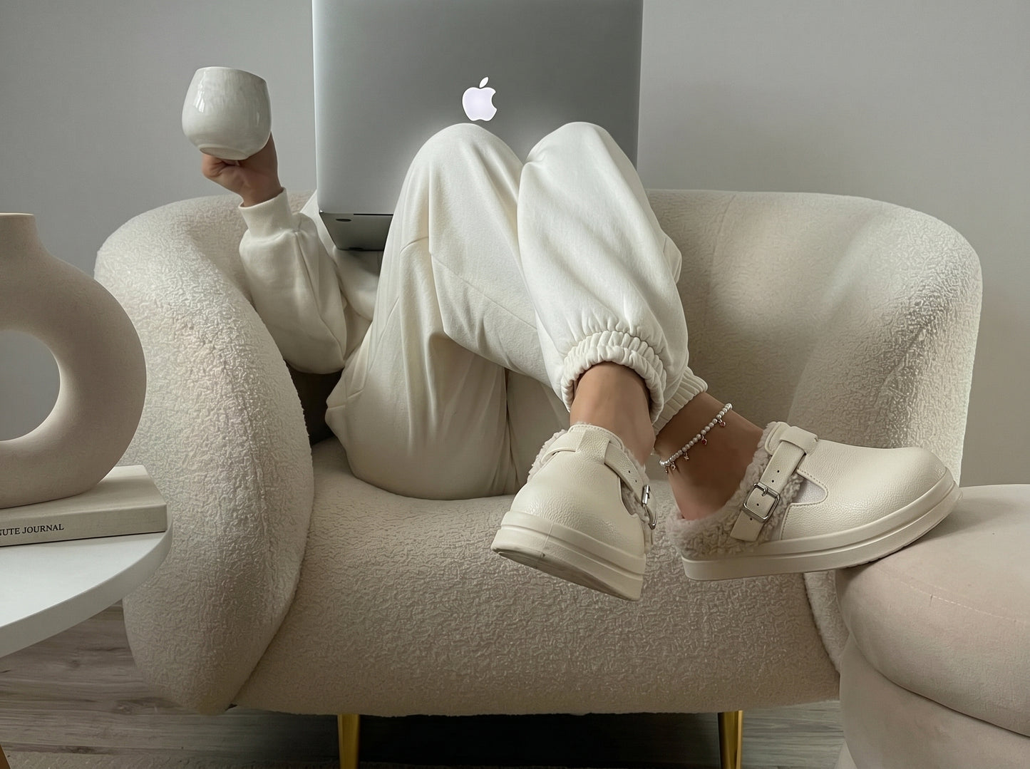 SNUG Cloud Clog