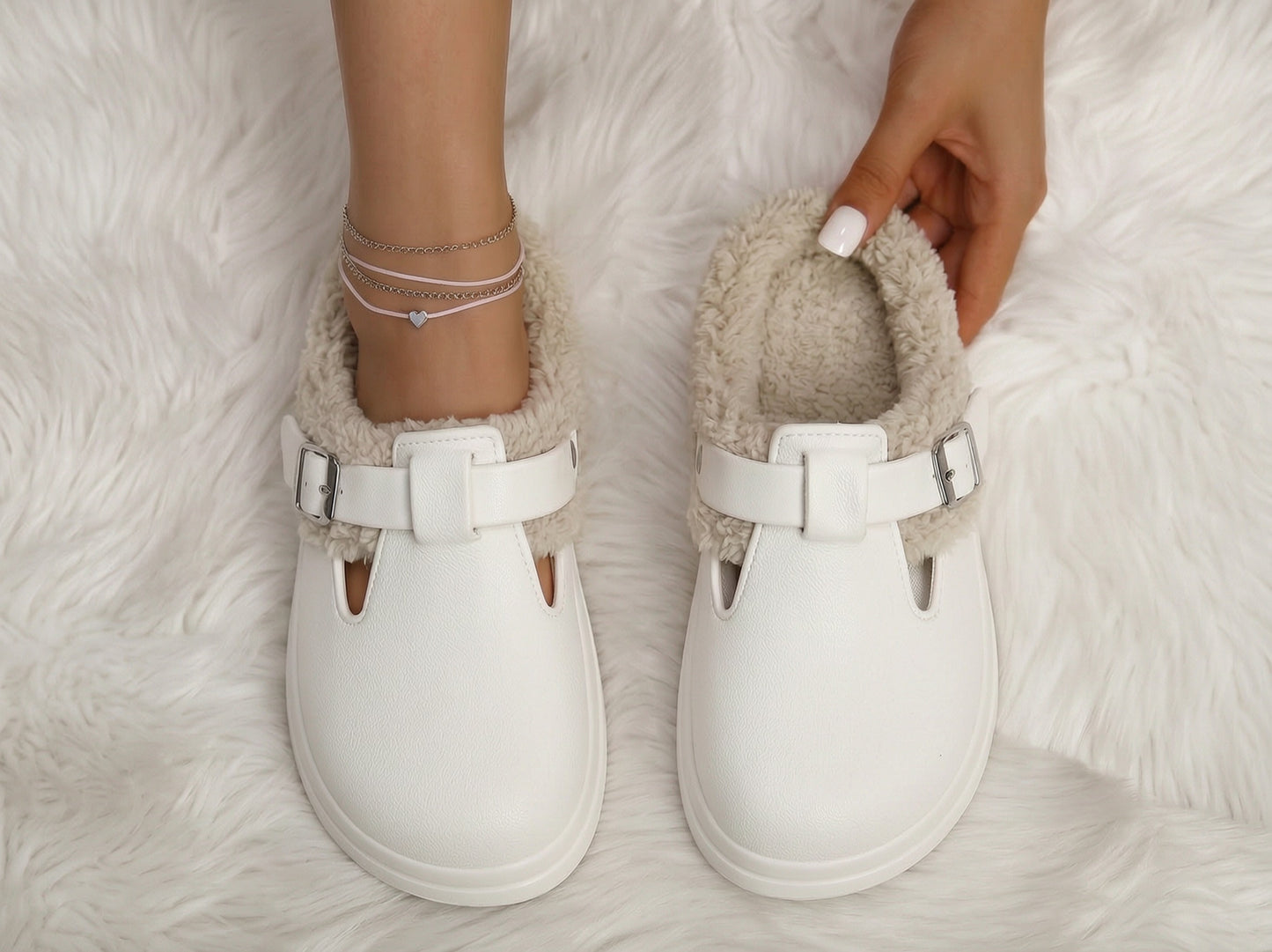 SNUG Cloud Clog